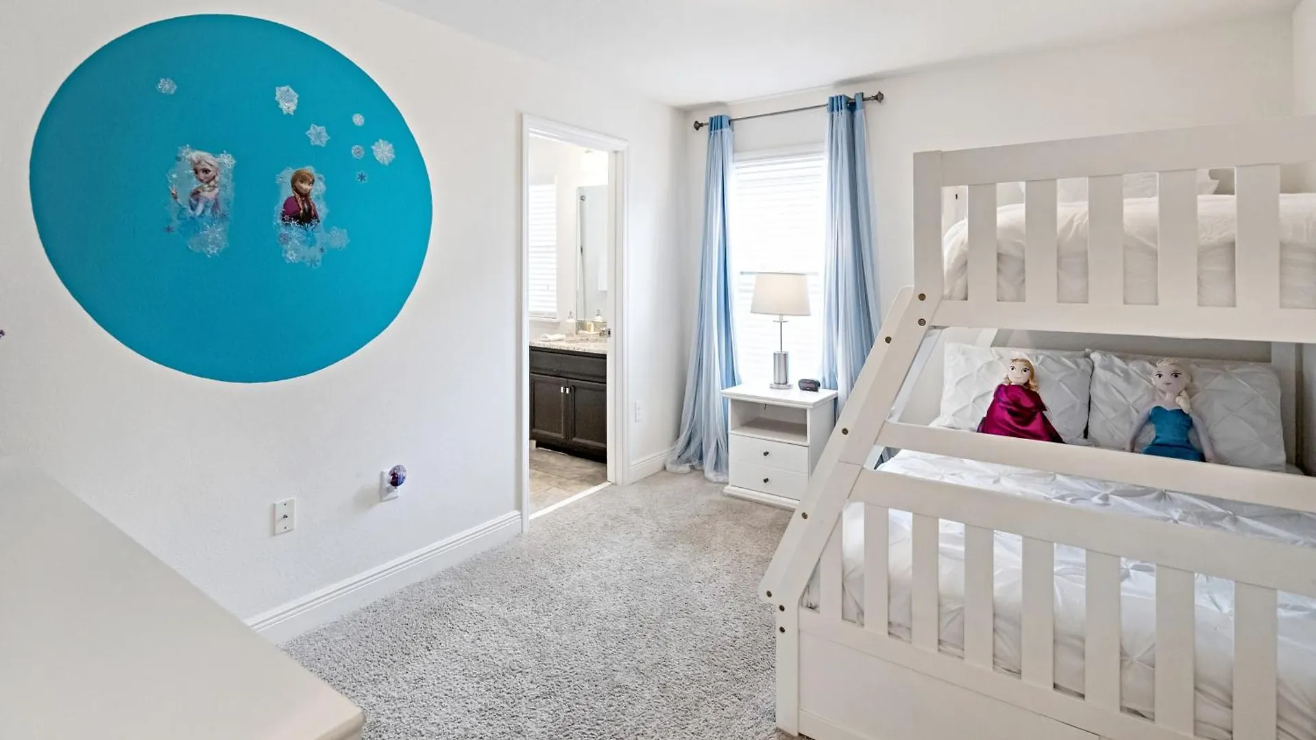 Sky Blue Peaceful Villa With Pool Near Disney Davenport