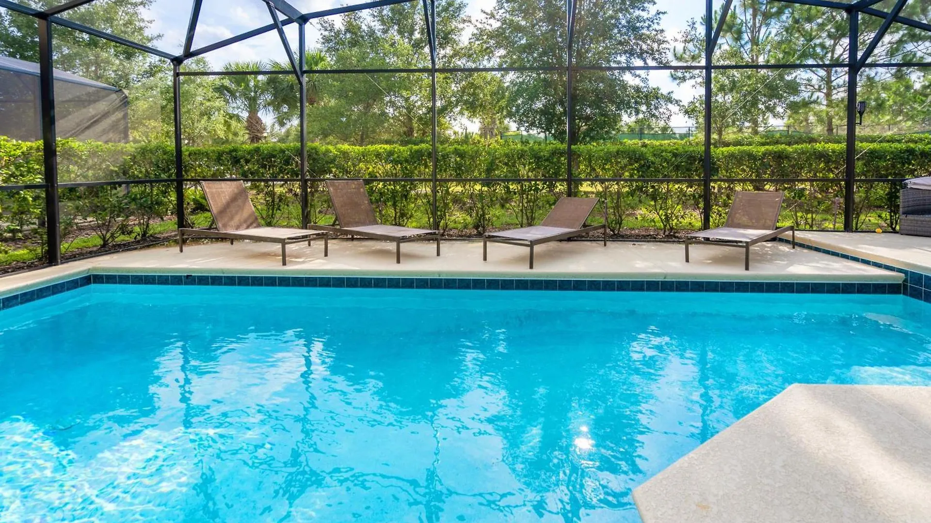 Sky Blue Peaceful Villa With Pool Near Disney Davenport