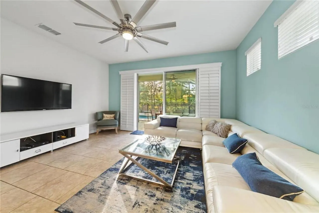 Sky Blue Peaceful Villa With Pool Near Disney Davenport